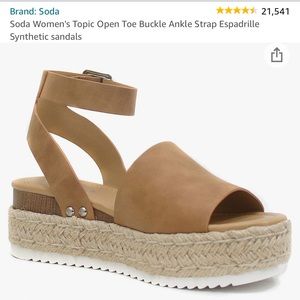 NWOT Platform Sandals